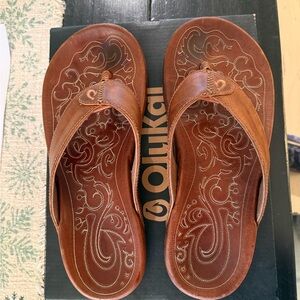 OluKai Mekila Leather Sandals flip flops Men’s